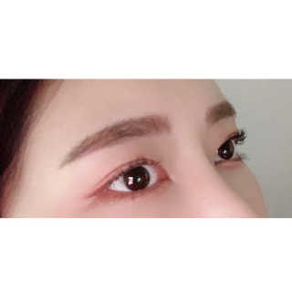 피카소 속눈썹 접착제 2종 + 아이미속눈썹 2종 — 5점을 준 리뷰어가 2019년 9월 올린 사용 사진