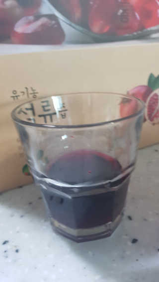 [하이헬스] 정말 진하고 맛있는 유기농 석류즙 30포 — 5점을 준 리뷰어가 2019년 11월 올린 사용 사진