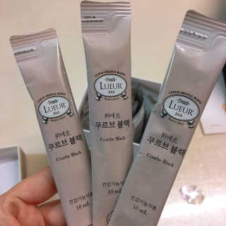 [하우투잇] 뤼에르 쿠르브 블랙 10ml x 30포 총 300ml — 3.5점을 준 리뷰어가 2020년 3월 올린 사용 사진