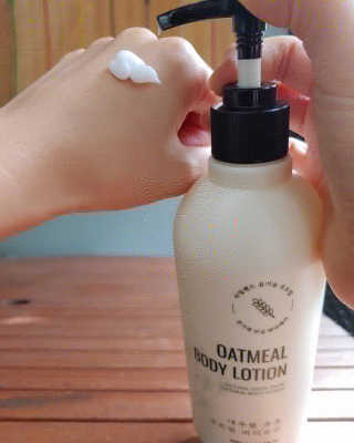(주)에네스티 내추럴 촉촉  오트밀 바디로션 500ml — 5점을 준 리뷰어가 2019년 10월 올린 사용 사진