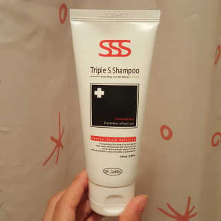 나실패밀리 트리플에스 탈모 샴푸 100ml — 5점을 준 리뷰어가 2017년 8월 올린 사용 사진