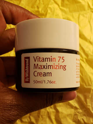 바이 위시트랜드 VITAMIN 75 CREAM — 5점을 준 리뷰어가 2018년 8월 올린 사용 사진