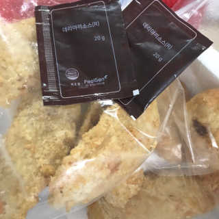 네이처플로우 올립 닭도그 450g 2팩 무료소스 2팩증정 1팩당 80g — 4.33점을 준 리뷰어가 2018년 11월 올린 사용 사진
