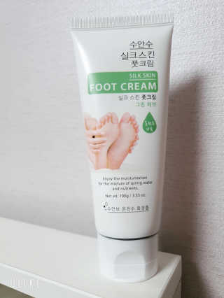 (주)에네스티 에네스티 수안수 실크스킨 풋크림 1+1 — 3.5점을 준 리뷰어가 2019년 9월 올린 사용 사진