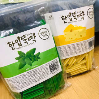 [펫토리아] BEST 한입뚝딱 실속형 강아지 덴탈껌 — 5점을 준 리뷰어가 2019년 2월 올린 사용 사진