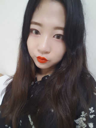 셀레뷰 하이 퍼포먼스 립 틴트 마스터 — 4.67점을 준 리뷰어가 2017년 9월 올린 사용 사진