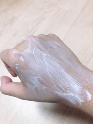 더마비 에브리데이 선블록 SPF50+ PA++++ — 5점을 준 리뷰어가 2019년 4월 올린 사용 사진