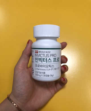 라플레 염창환 박사의 3세대 유산균, 인빅터스 프로 — 4점을 준 리뷰어가 2019년 8월 올린 사용 사진