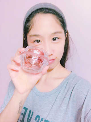 구달 로얄 샤또 캐비어 리페어 크림 — 4.5점을 준 리뷰어가 2017년 1월 올린 사용 사진