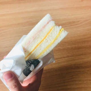 메이젠 인천논현점 [메이젠_논현]샌드위치 4개,소금커피,밀크티,마카롱 — 5점을 준 리뷰어가 2019년 3월 올린 사용 사진