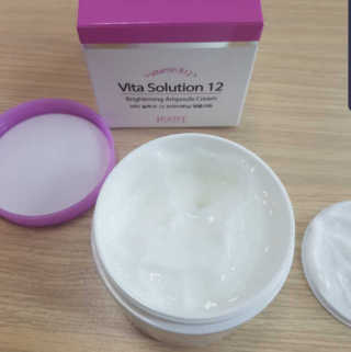 지고트 비타솔루션12 브라이트닝 앰플 크림 100ml — 4.5점을 준 리뷰어가 2019년 6월 올린 사용 사진
