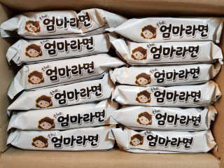 라면 그대로가 제일 맛있는 더엄마라면 — 5점을 준 리뷰어가 2019년 6월 올린 사용 사진