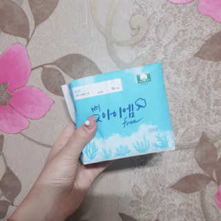 보타메디 마이아이엠 생리대 — 5점을 준 리뷰어가 2018년 12월 올린 사용 사진