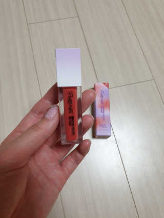 터치인솔 프리티필터 쉬폰 벨벳 립틴트 비비드팝 컬렉션 — 5점을 준 리뷰어가 2019년 3월 올린 사용 사진