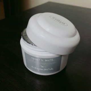 [지아자] 산양유 나이트크림 50ml — 4점을 준 리뷰어가 2016년 10월 올린 사용 사진