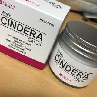 메이니 화이트 신드라 크림 70ml — 5점을 준 리뷰어가 2018년 4월 올린 사용 사진