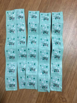 솔테라피 씹는 고체치약 투스탭 스파클레몬 6정 x 5박스 — 5점을 준 리뷰어가 2019년 5월 올린 사용 사진