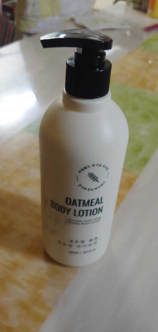 (주)에네스티 내추럴 촉촉  오트밀 바디로션 500ml — 4점을 준 리뷰어가 2019년 10월 올린 사용 사진