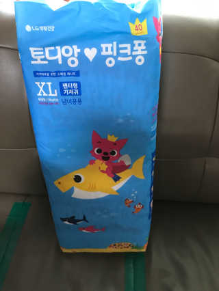 LG생활건강 토디앙 핑크퐁 밴드형 기저귀 — 4.67점을 준 리뷰어가 2017년 7월 올린 사용 사진