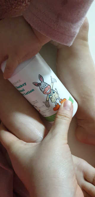 민감한 피부에, 닥터동키 미니멀 바디로션 — 4.5점을 준 리뷰어가 2019년 1월 올린 사용 사진
