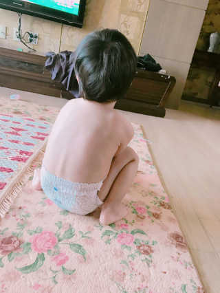 LG생활건강 토디앙 자운보 본초 팬티형 기저귀 — 4.33점을 준 리뷰어가 2017년 4월 올린 사용 사진