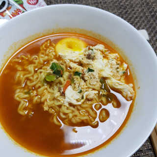 라면 그대로가 제일 맛있는 더엄마라면 — 5점을 준 리뷰어가 2019년 7월 올린 사용 사진