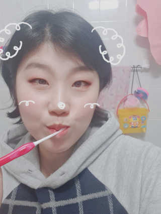메디필 허브피린 솔트 치약 — 4점을 준 리뷰어가 2020년 1월 올린 사용 사진