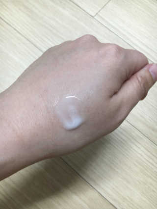 아미니 릴렉싱 풋 필링 스프레이 — 1점을 준 리뷰어가 2019년 4월 올린 사용 사진