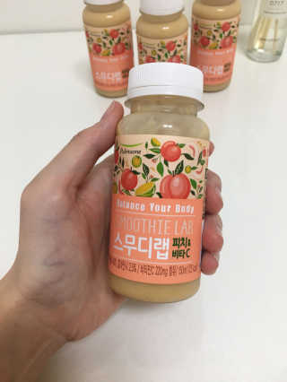 풀무원 스무디랩 피치&비타 — 3.67점을 준 리뷰어가 2017년 11월 올린 사용 사진