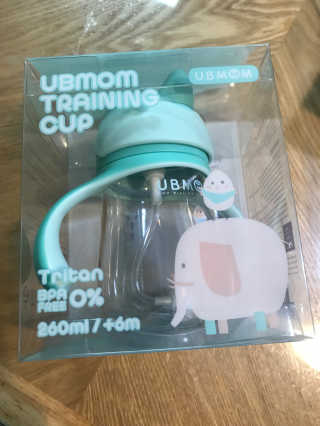 유비맘 트라이탄 코니빨대컵_컬러 랜덤 발송 — 5점을 준 리뷰어가 2020년 1월 올린 사용 사진