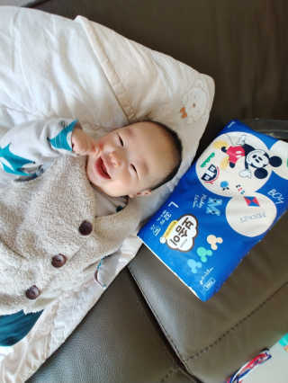 보솜이 베이비케어 팬티형 기저귀 — 4점을 준 리뷰어가 2019년 3월 올린 사용 사진