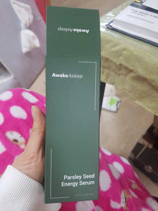 어웨이크어슬립 AwakeAsleep 파슬리씨드 에너지 세럼 — 5점을 준 리뷰어가 2019년 4월 올린 사용 사진