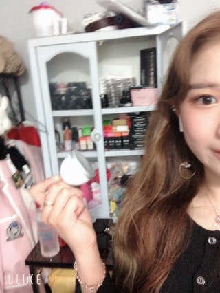 [더마퀸]쿨링스틱 페이스앤아이 — 4.5점을 준 리뷰어가 2019년 5월 올린 사용 사진