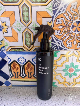 PEACE MOMENT 피스모먼트 인세컨즈포키친 320mL 천연살균소독제 — 5점을 준 리뷰어가 2019년 2월 올린 사용 사진