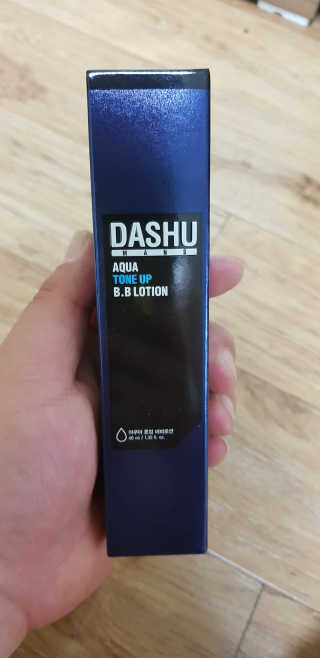 다슈코리아 다슈 맨즈 톤 업 비비로션 40ml — 4.5점을 준 리뷰어가 2018년 6월 올린 사용 사진