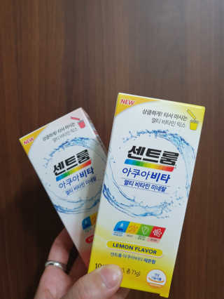 센트룸 아쿠아비타 레몬향, 딸기향 — 5점을 준 리뷰어가 2019년 6월 올린 사용 사진