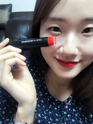 아페리레 임프레션 립 벨벳 — 4점을 준 리뷰어가 2016년 11월 올린 사용 사진