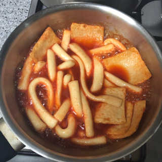 두번째 국떡 국가대표 떡볶이 1팩 + 영미칩 2봉 증정 — 5점을 준 리뷰어가 2019년 2월 올린 사용 사진