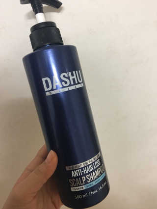 다슈코리아 다슈 데일리 한방 두피 골드 샴푸 500ml — 4.67점을 준 리뷰어가 2018년 1월 올린 사용 사진
