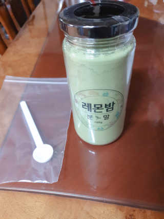 초능력 국내산 레몬밤 분말 — 5점을 준 리뷰어가 2019년 9월 올린 사용 사진