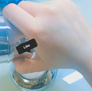 더메이런 에잇콤플렉스 워터드롭 화이트 크림 — 3.5점을 준 리뷰어가 2017년 2월 올린 사용 사진