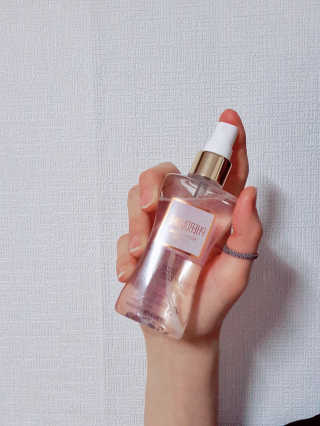 레드컨테이너 페로몬향 퍼퓸 바디미스트 80ml — 5점을 준 리뷰어가 2020년 2월 올린 사용 사진