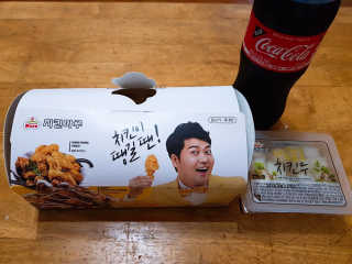 [치킨마루]-  빠사칸윙봉현미 + 콜라 500ml — 5점을 준 리뷰어가 2019년 7월 올린 사용 사진