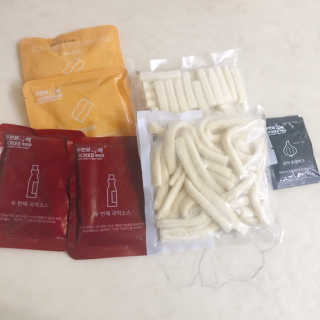 두번째 국떡 국가대표 떡볶이 1팩 + 영미칩 2봉 증정 — 5점을 준 리뷰어가 2019년 2월 올린 사용 사진
