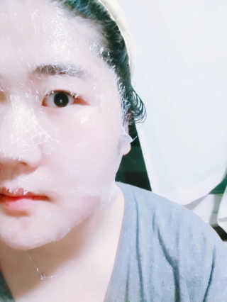 23years old 인쎄라 실프팅 쁘띠 마스크(5장) — 5점을 준 리뷰어가 2017년 7월 올린 사용 사진