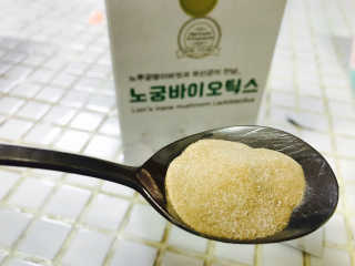 노궁이야기 노루궁뎅이버섯과 유산균의 만남_노궁바이오틱스 — 3점을 준 리뷰어가 2017년 4월 올린 사용 사진