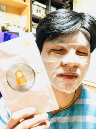 블루마인드 [톤] 비타민씨 피부 잠금 마스크 10매 — 5점을 준 리뷰어가 2018년 7월 올린 사용 사진