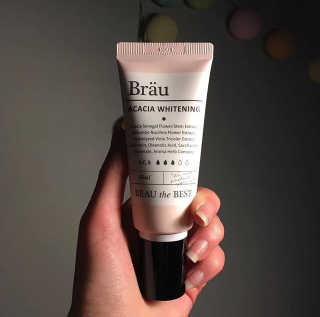 브로이코스메틱 아카시아 화이트닝 미백크림 — 4점을 준 리뷰어가 2018년 1월 올린 사용 사진