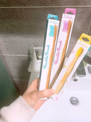 더 험블 친환경 대나무칫솔 험블브러쉬 — 4점을 준 리뷰어가 2019년 2월 올린 사용 사진