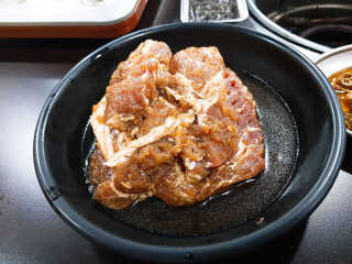 [두툼갈비] 두툼갈비 2인분 + 매콤치즈버섯 set — 5점을 준 리뷰어가 2018년 10월 올린 사용 사진